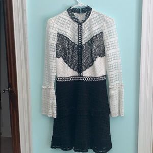 LACE LONG SLEEVE FORMAL DRESS